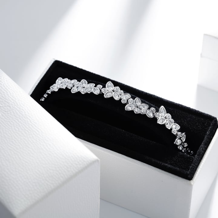 Enchanted Bracelet with Swarovski Crystals WGP MYJS Bridal