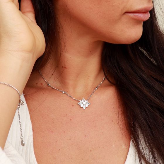 Camelia Stella Star Statement Necklace Clear Cubic Zirconia